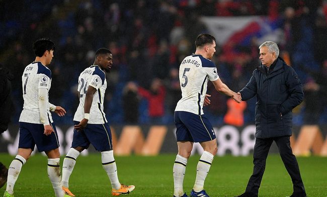 多伦多蓝鸟在 2015 年凭借极强的进攻打线，成为了全联盟投手的噩梦