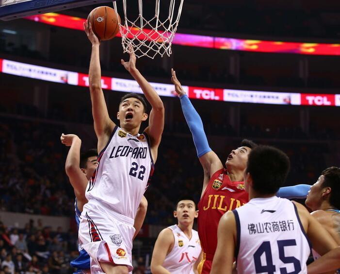 稳住了中场 稳住了中场